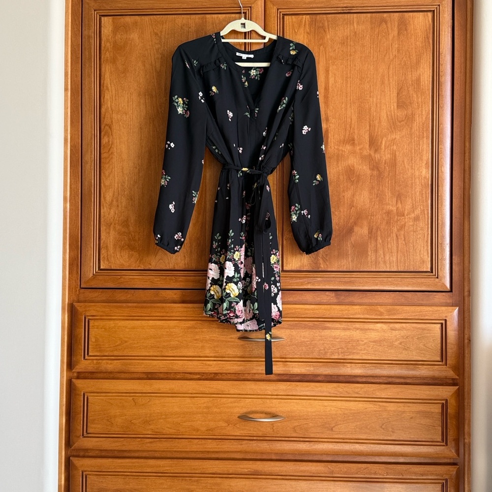 DR2 Black Floral Long Sleeve Dress